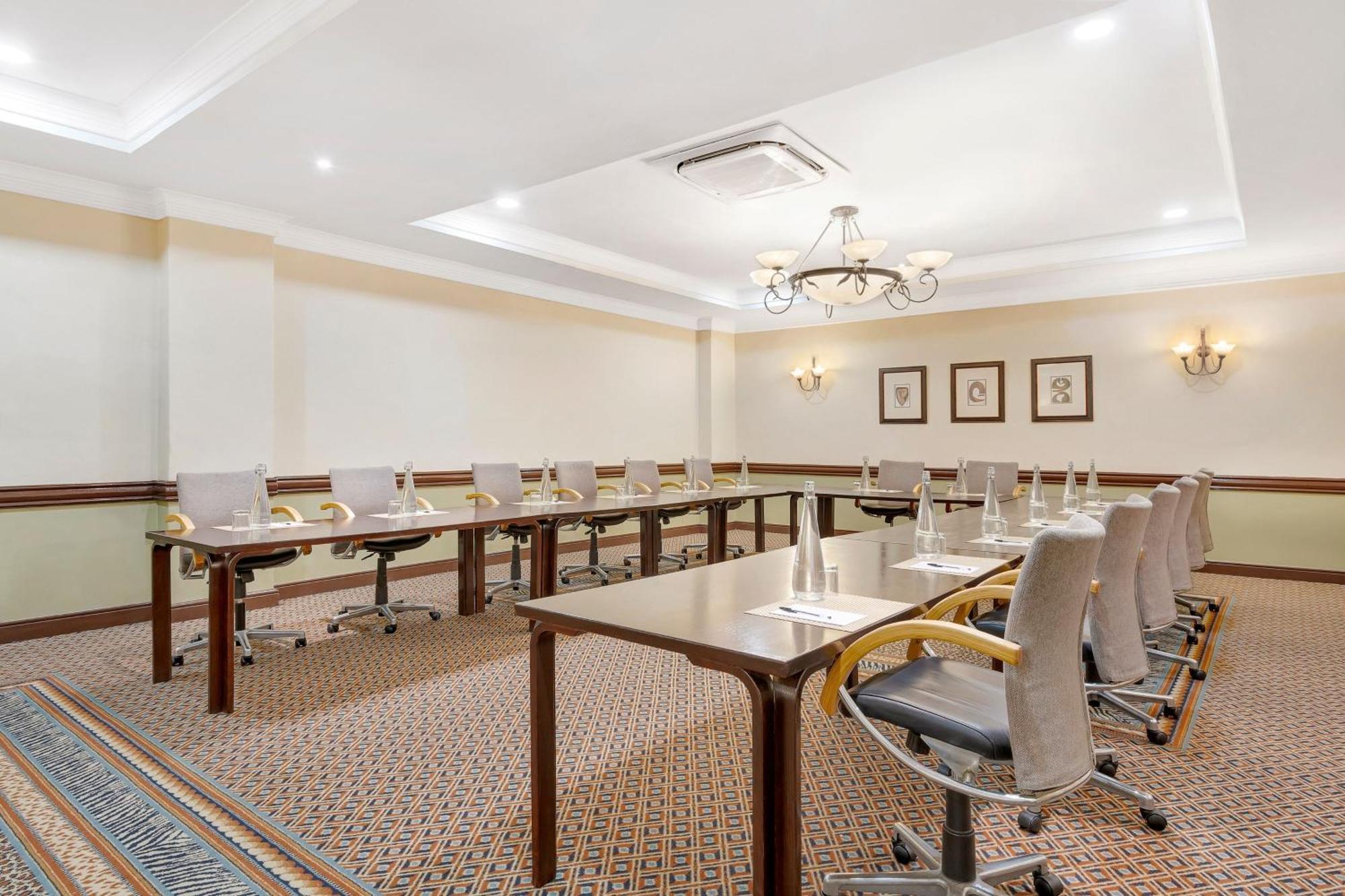 Protea Hotel By Marriott Blantyre Ryalls Dış mekan fotoğraf