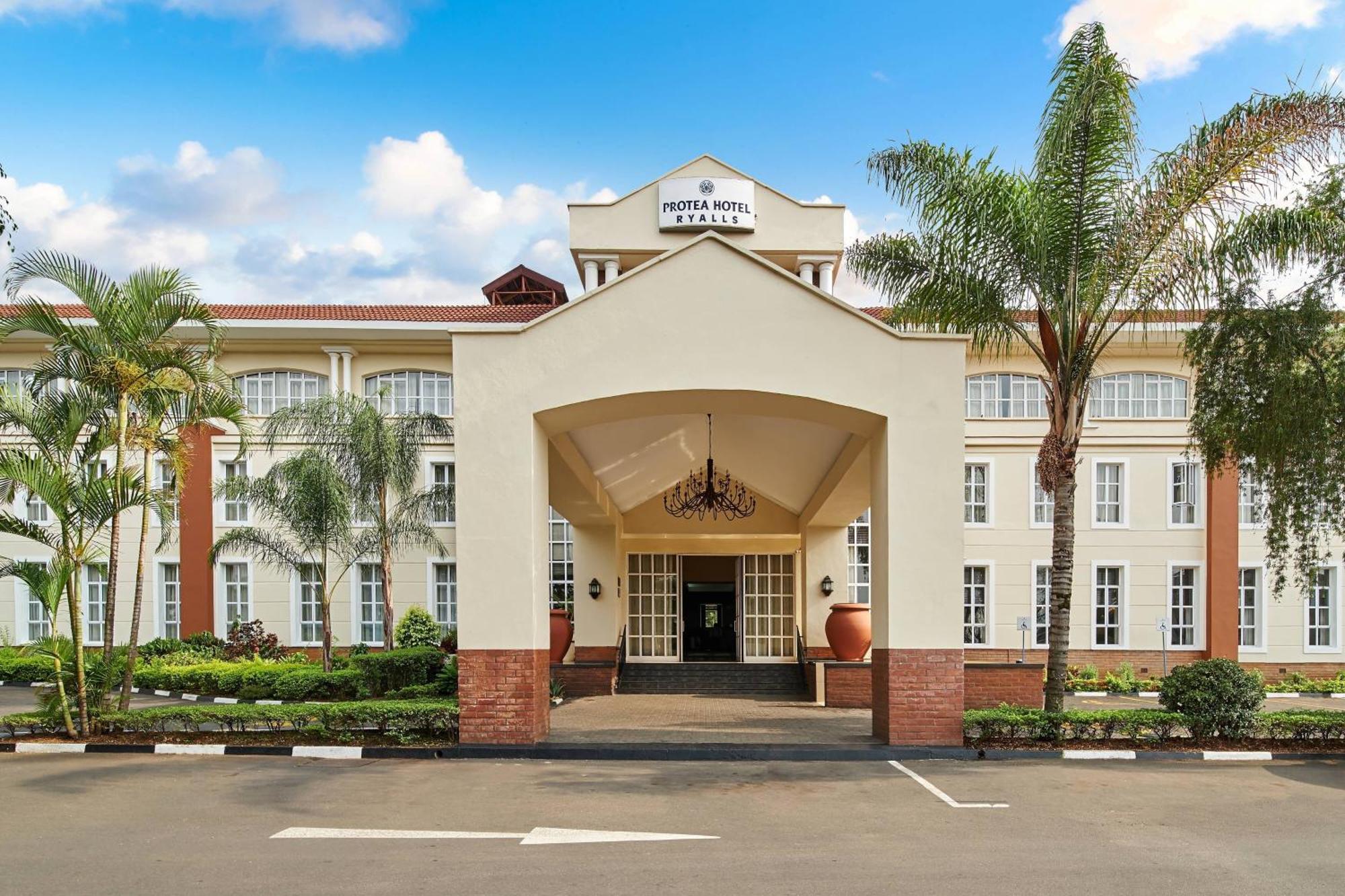 Protea Hotel By Marriott Blantyre Ryalls Dış mekan fotoğraf