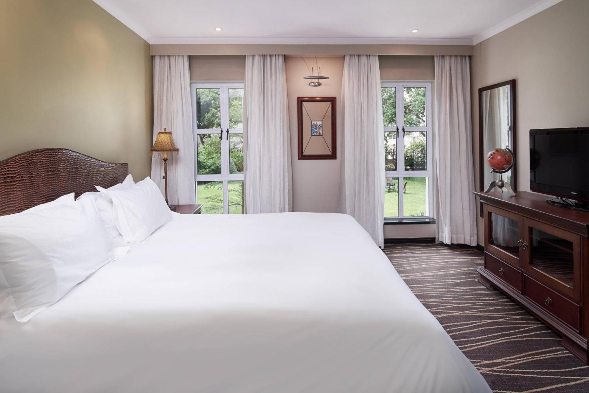 Protea Hotel By Marriott Blantyre Ryalls Dış mekan fotoğraf