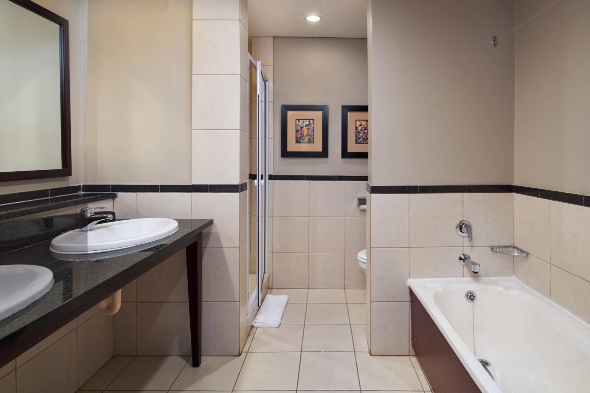 Protea Hotel By Marriott Blantyre Ryalls Dış mekan fotoğraf