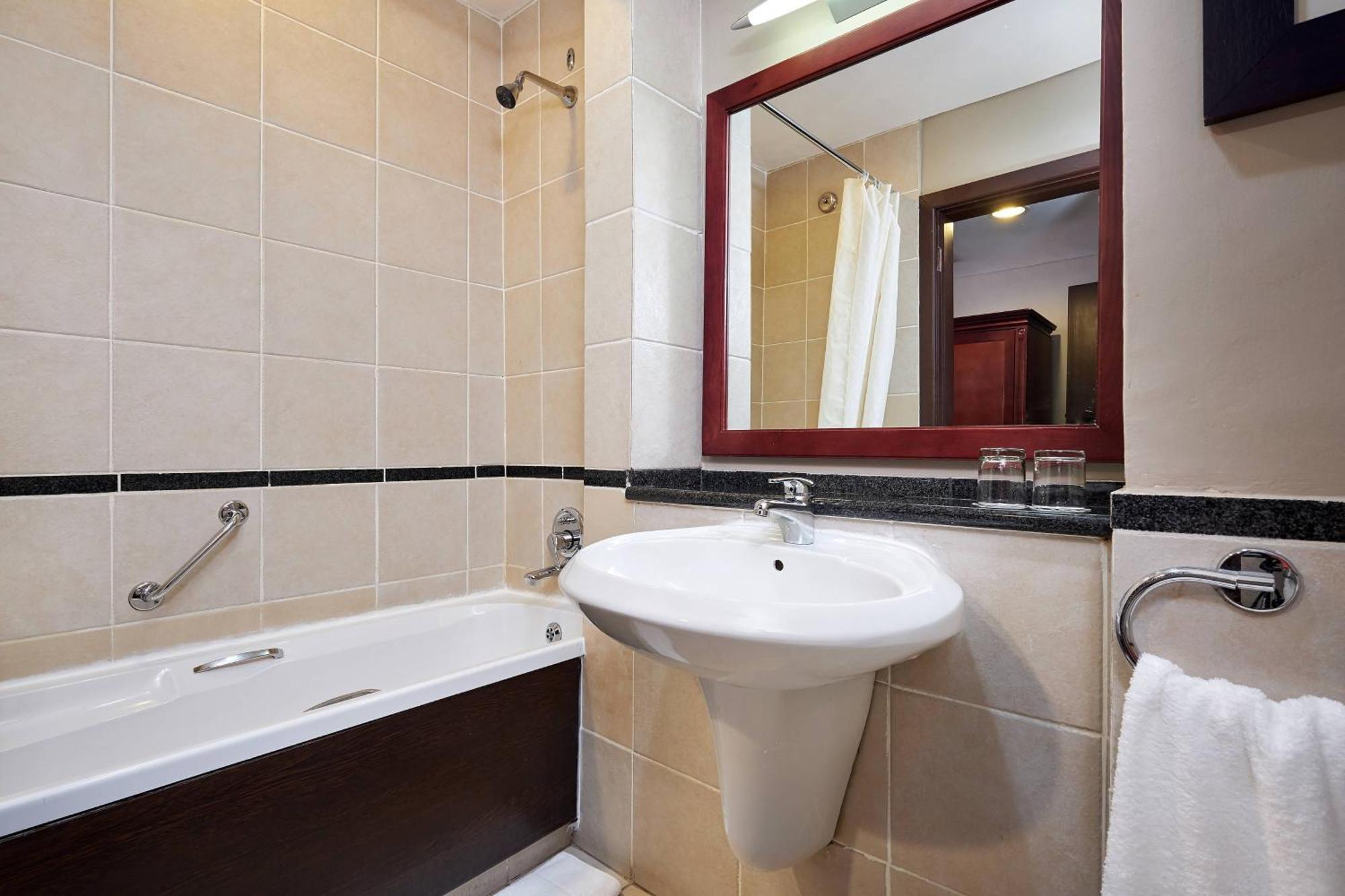 Protea Hotel By Marriott Blantyre Ryalls Dış mekan fotoğraf