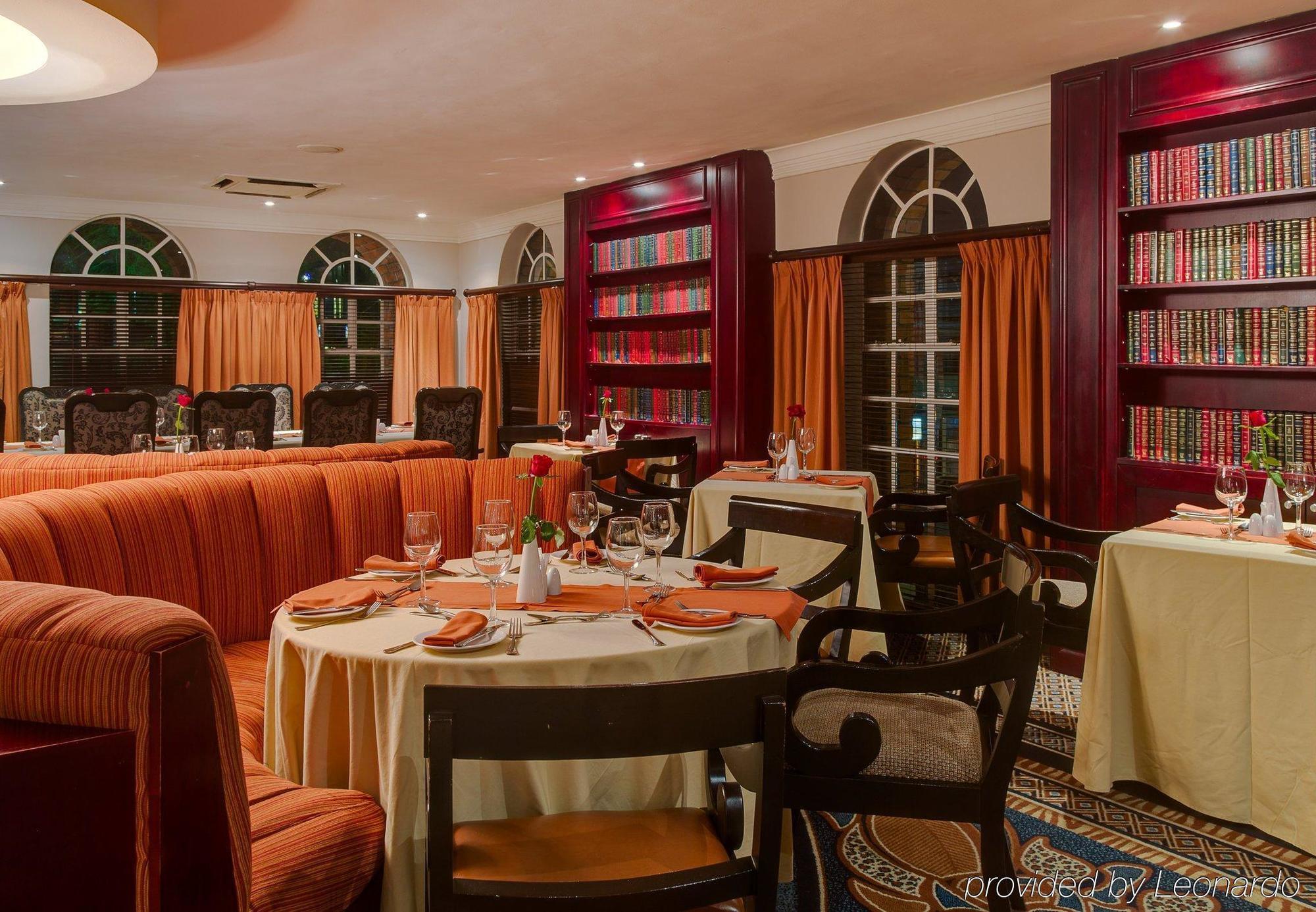 Protea Hotel By Marriott Blantyre Ryalls Dış mekan fotoğraf